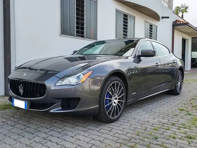 Maserati Quattroporte