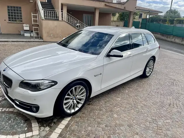 BMW 525