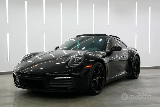 Porsche 911 (992)