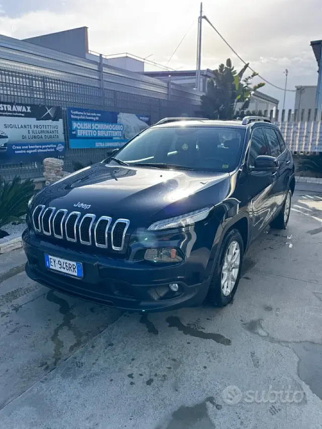 Jeep Cherokee 4ªs. 14-18