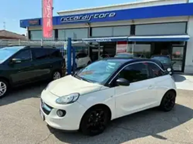 Opel Adam