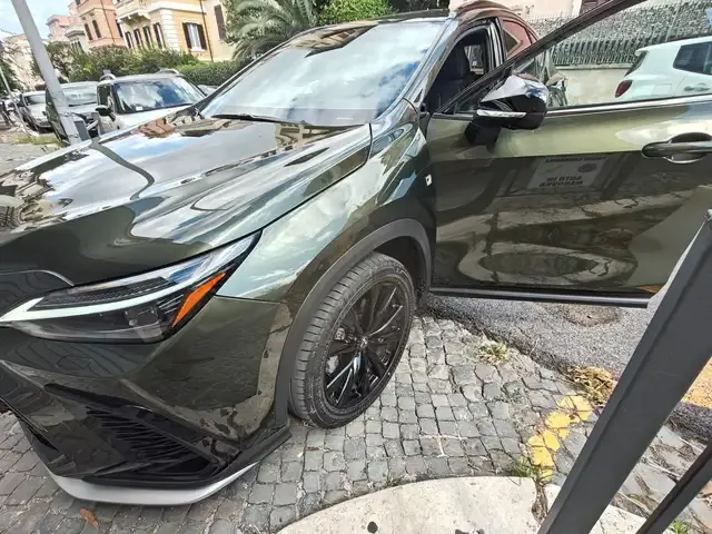 Lexus NX 450h+