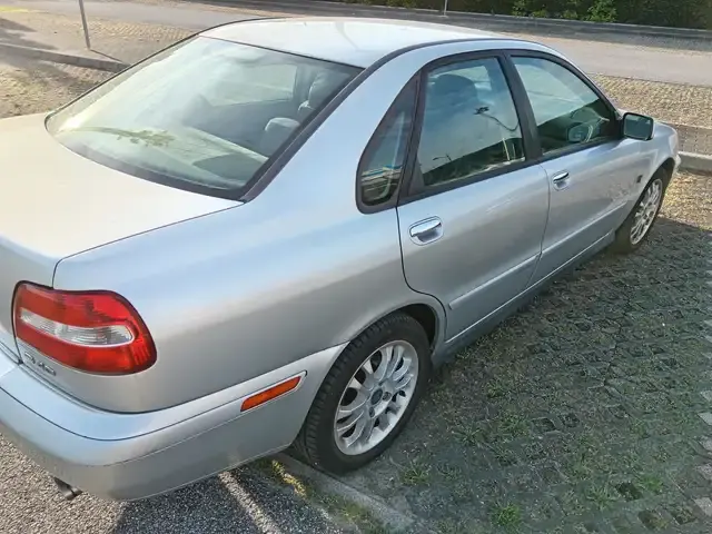 Volvo S40