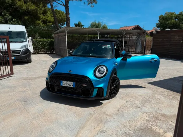 MINI Mini Cabrio (F57)
