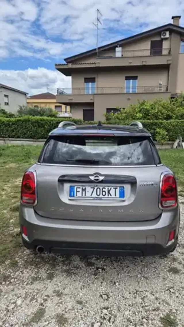 MINI Cooper D Countryman