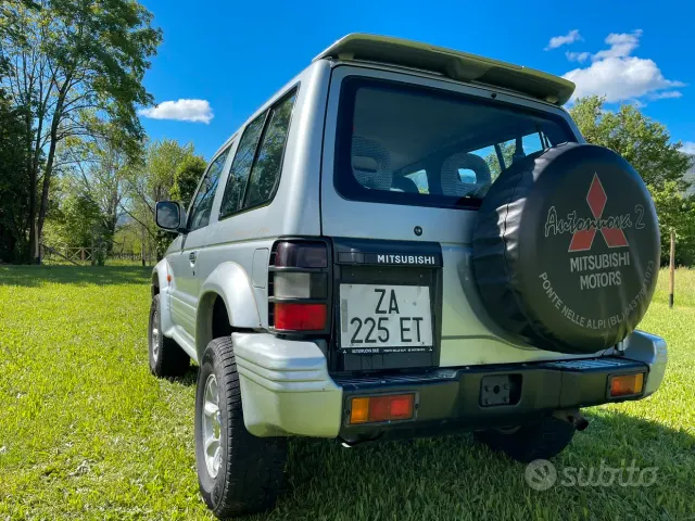 Mitsubishi Pajero ('82-'00)