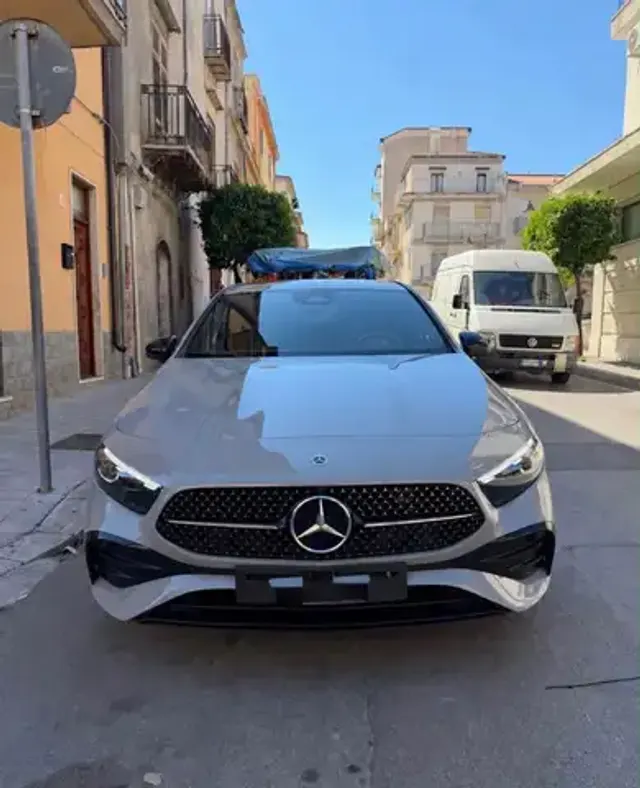 Mercedes-Benz A 250