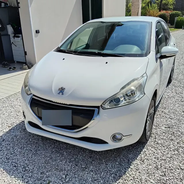 Peugeot 208 1° serie