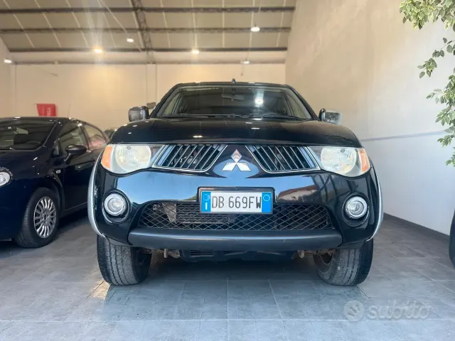 Mitsubishi L200 (2006-2015)