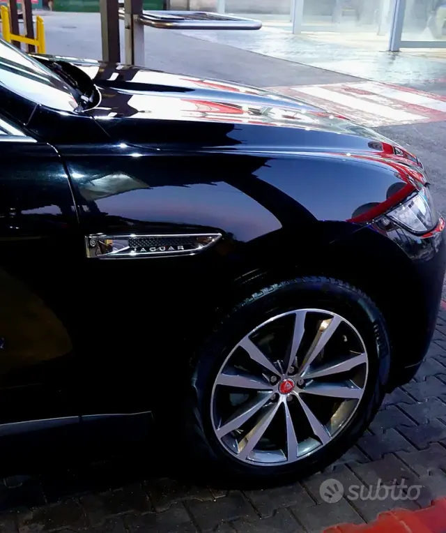 Jaguar F-Pace (X761)