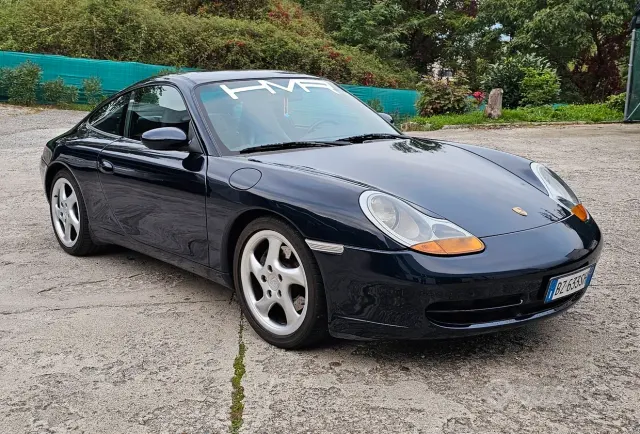 Porsche 911 (996)