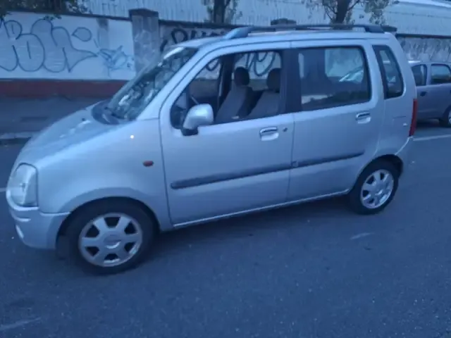 Opel Agila