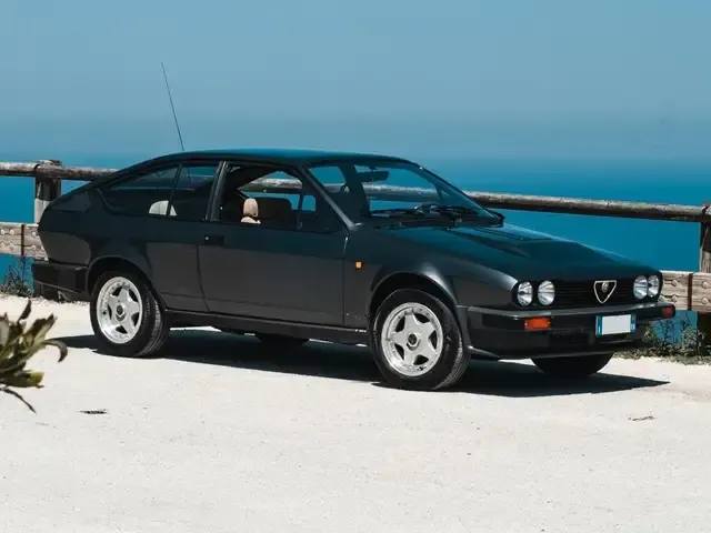 Alfa Romeo GTV