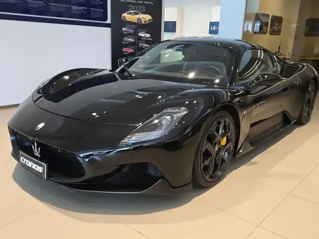 Maserati MC20