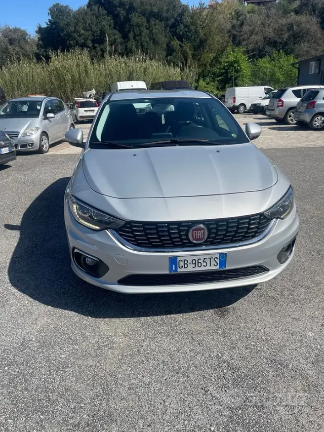 Fiat Tipo (2015-->)