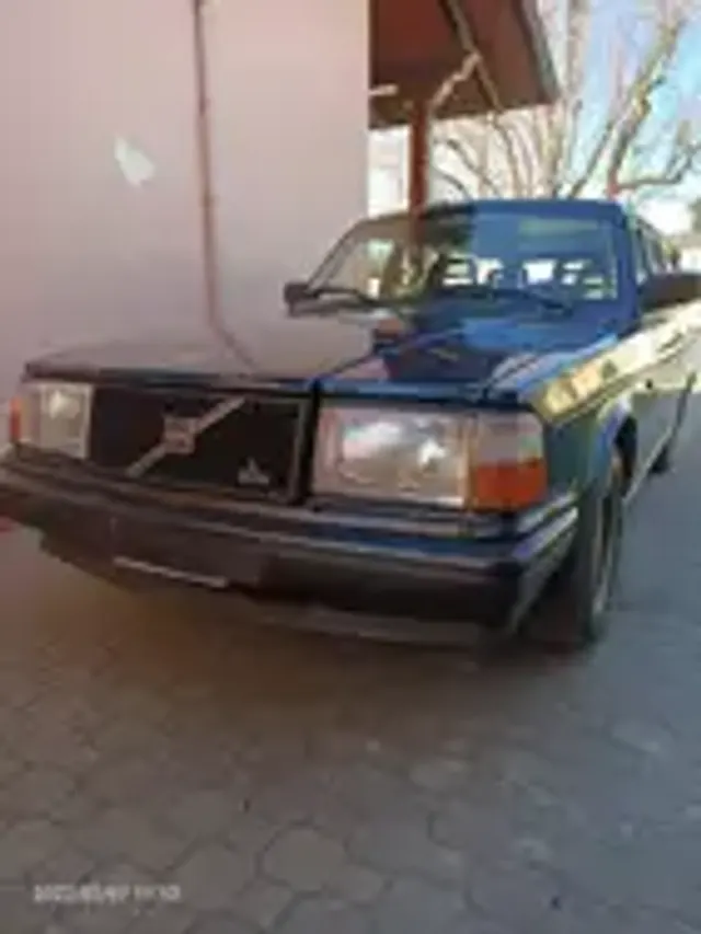Volvo 245