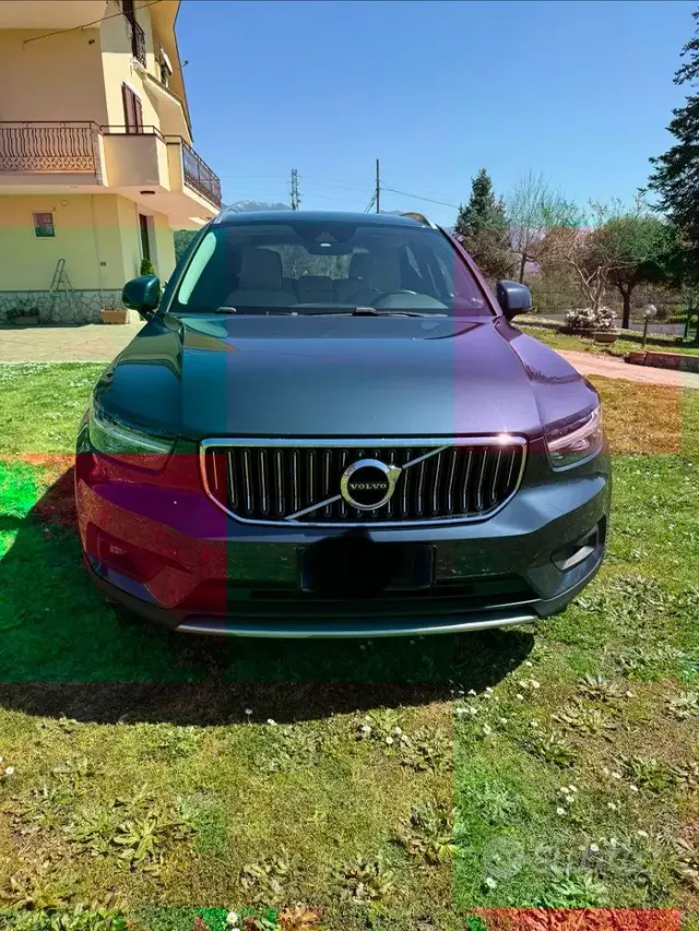 Volvo XC40 (2017-->)