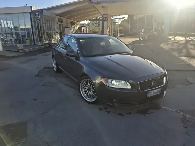 Volvo S80