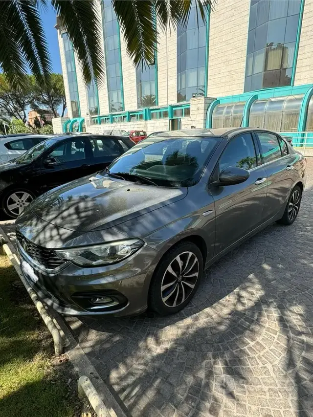 Fiat Tipo (2015-->)
