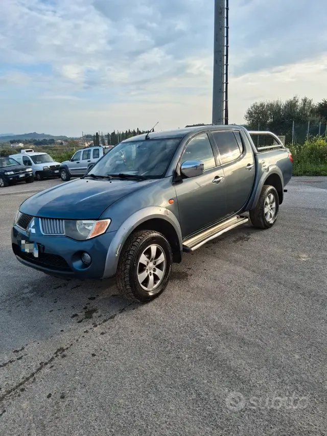 Mitsubishi L200 (2006-2015)