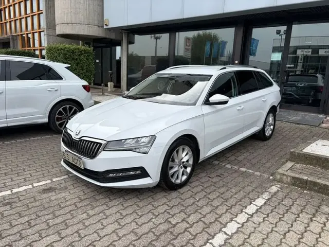 Skoda Superb 4ª serie