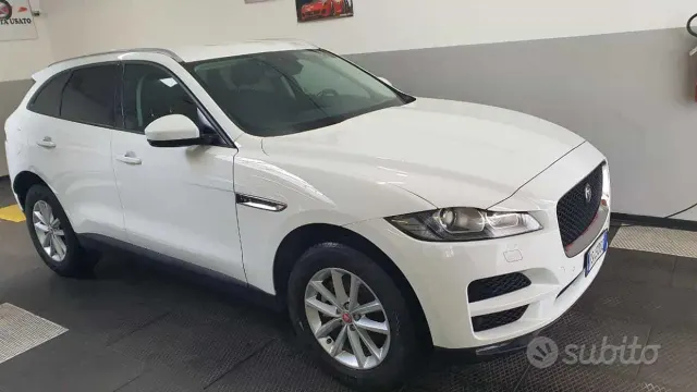 Jaguar F-Pace (X761)