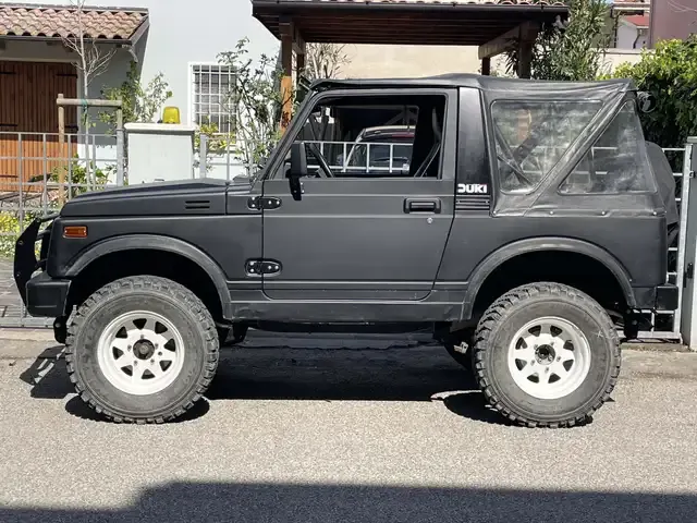 Suzuki Santana