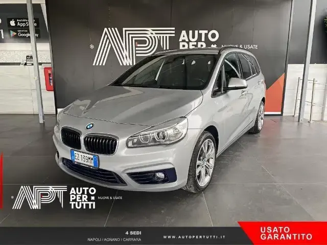 BMW 218