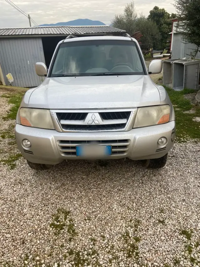 Mitsubishi Pajero (2000-2007)