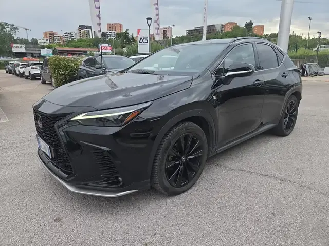 Lexus NX 300