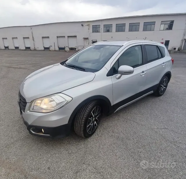 Suzuki S-Cross