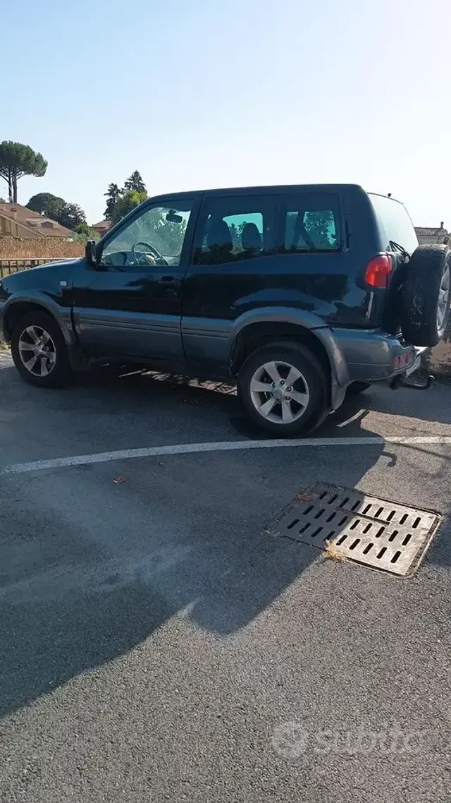 Nissan Terrano II