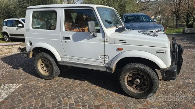 Suzuki SJ400/Samurai