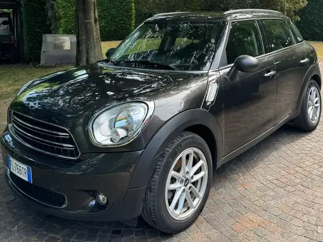 MINI One D Countryman