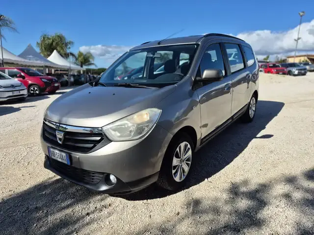 Dacia Lodgy