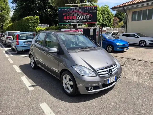 Mercedes-Benz A 160