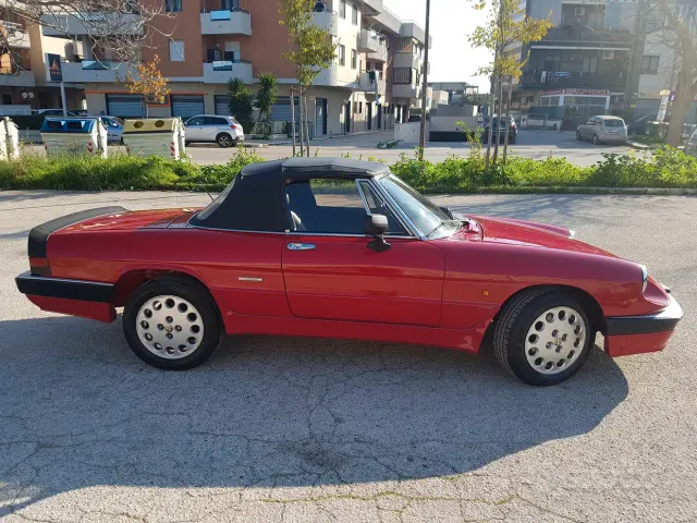 Alfa Romeo Spider