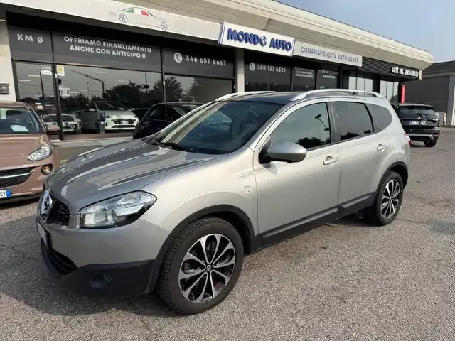 Nissan Qashqai+2