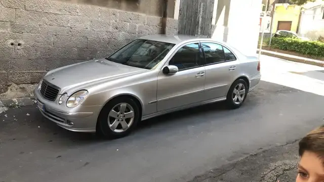 Mercedes-Benz E 270