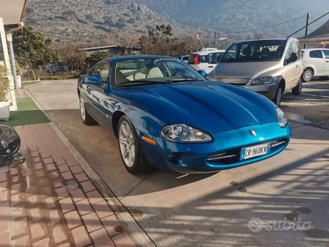 Jaguar XK8/XKR (X100)