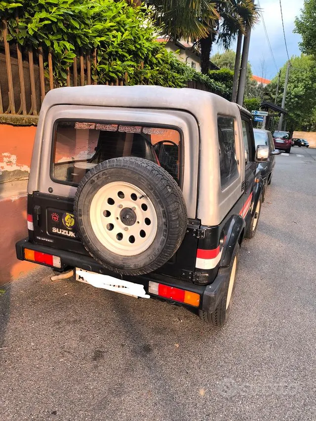 Suzuki Samurai