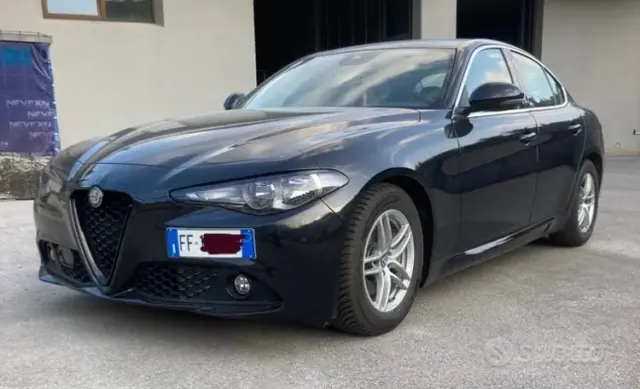 Alfa Romeo Giulia (2016)