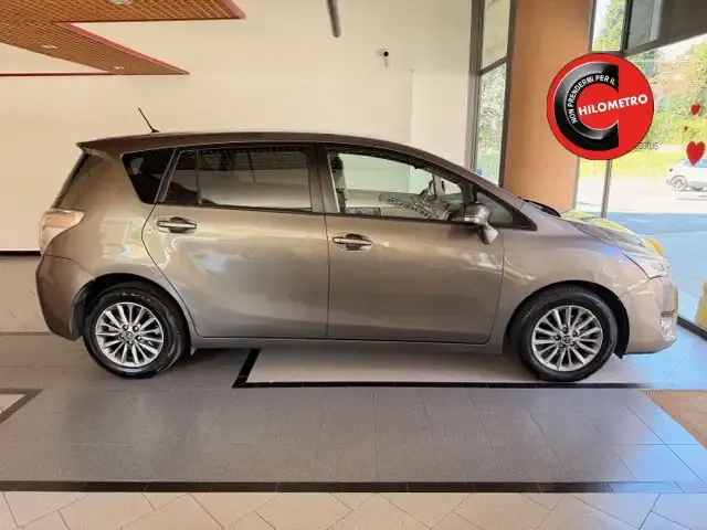 Toyota Verso