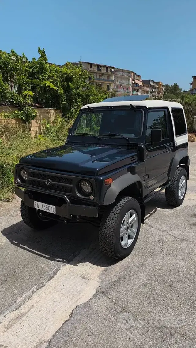 Suzuki Samurai