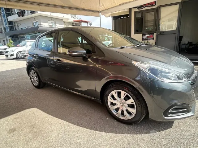 Peugeot 208 1° serie