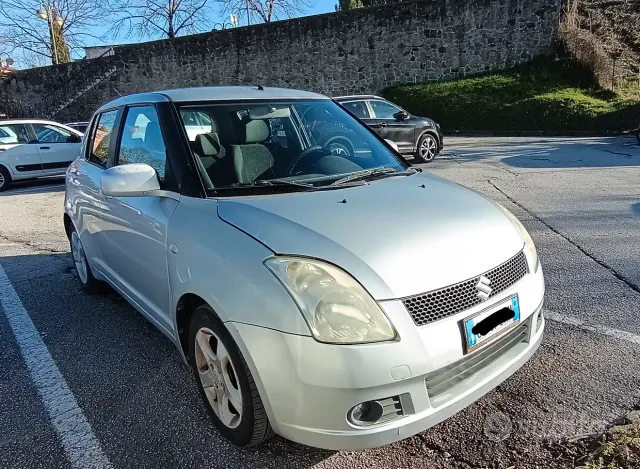 Suzuki Swift (2005-2010)
