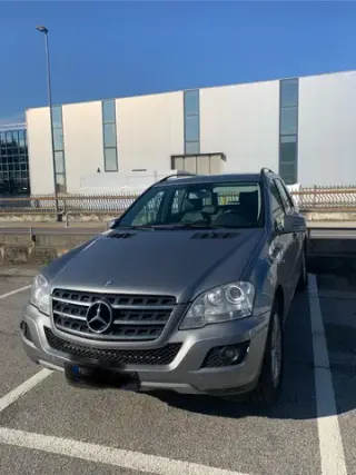 Mercedes-Benz ML 300 Mercedes-Benz ML 300 CDI 4MATIC Chrome - 132.000 k