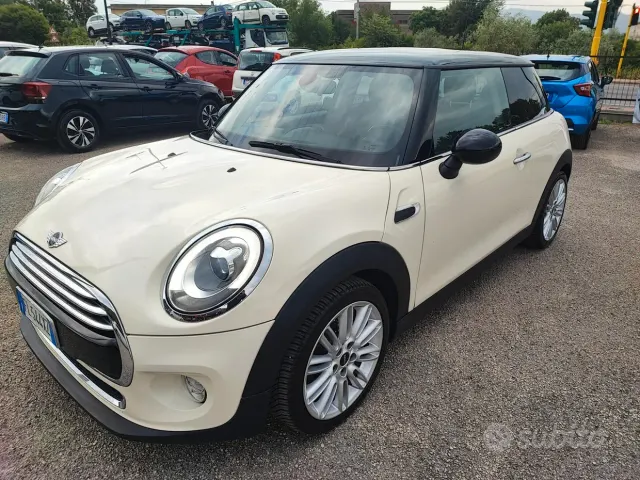 MINI Mini 4ª serie (F56)