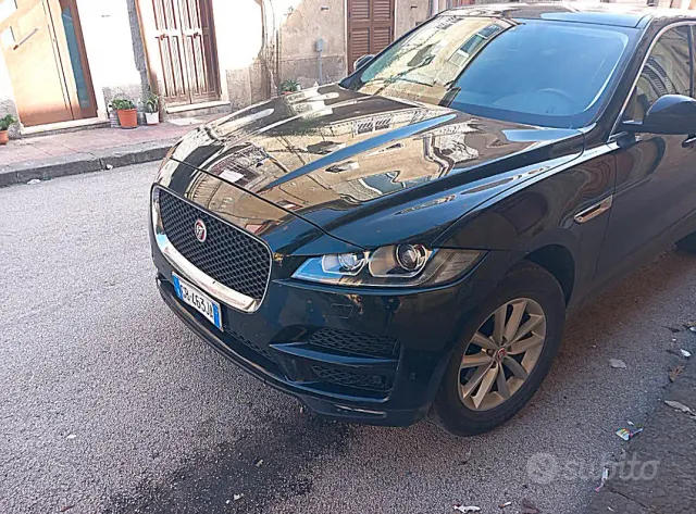 Jaguar F-Pace (X761)