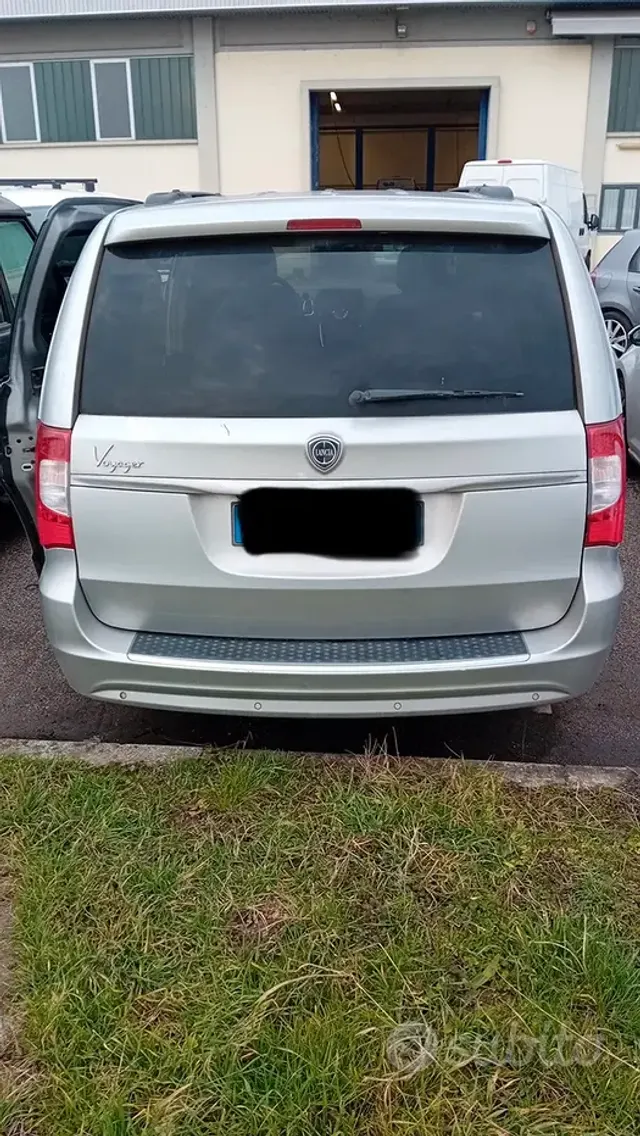 Lancia Voyager
